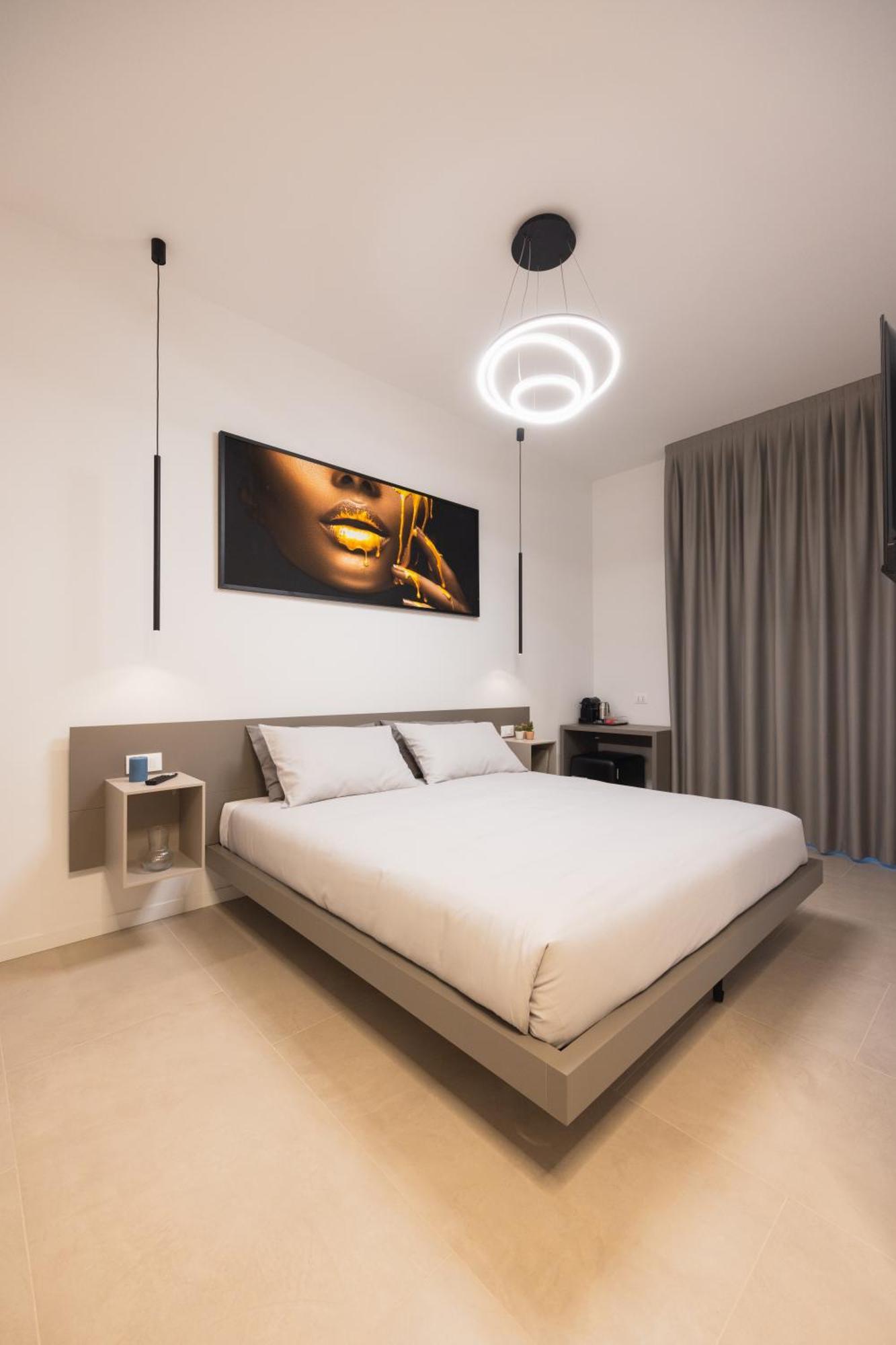 בולוניה Luxury Station Suite מראה חיצוני תמונה
