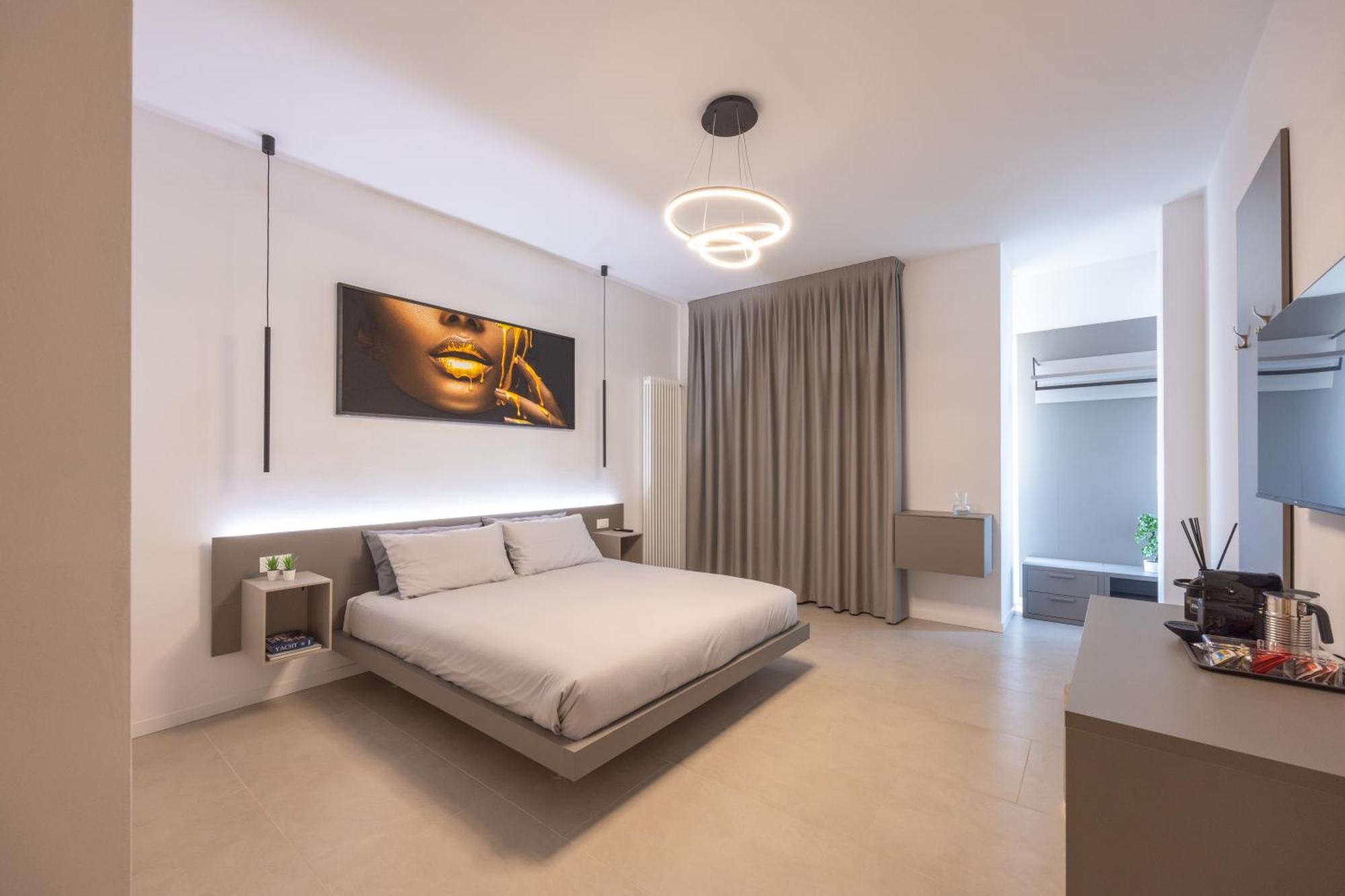 בולוניה Luxury Station Suite מראה חיצוני תמונה