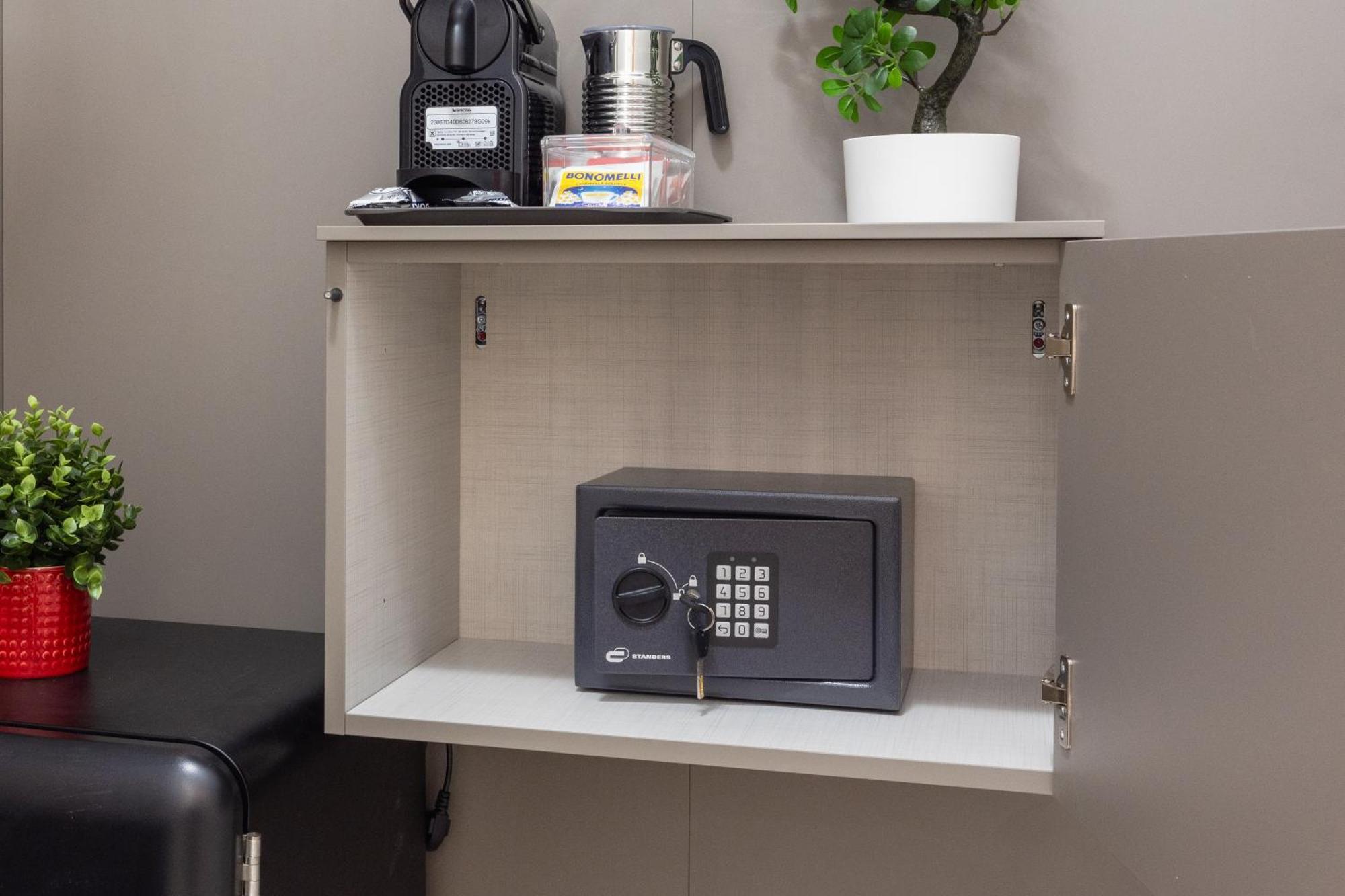 בולוניה Luxury Station Suite מראה חיצוני תמונה