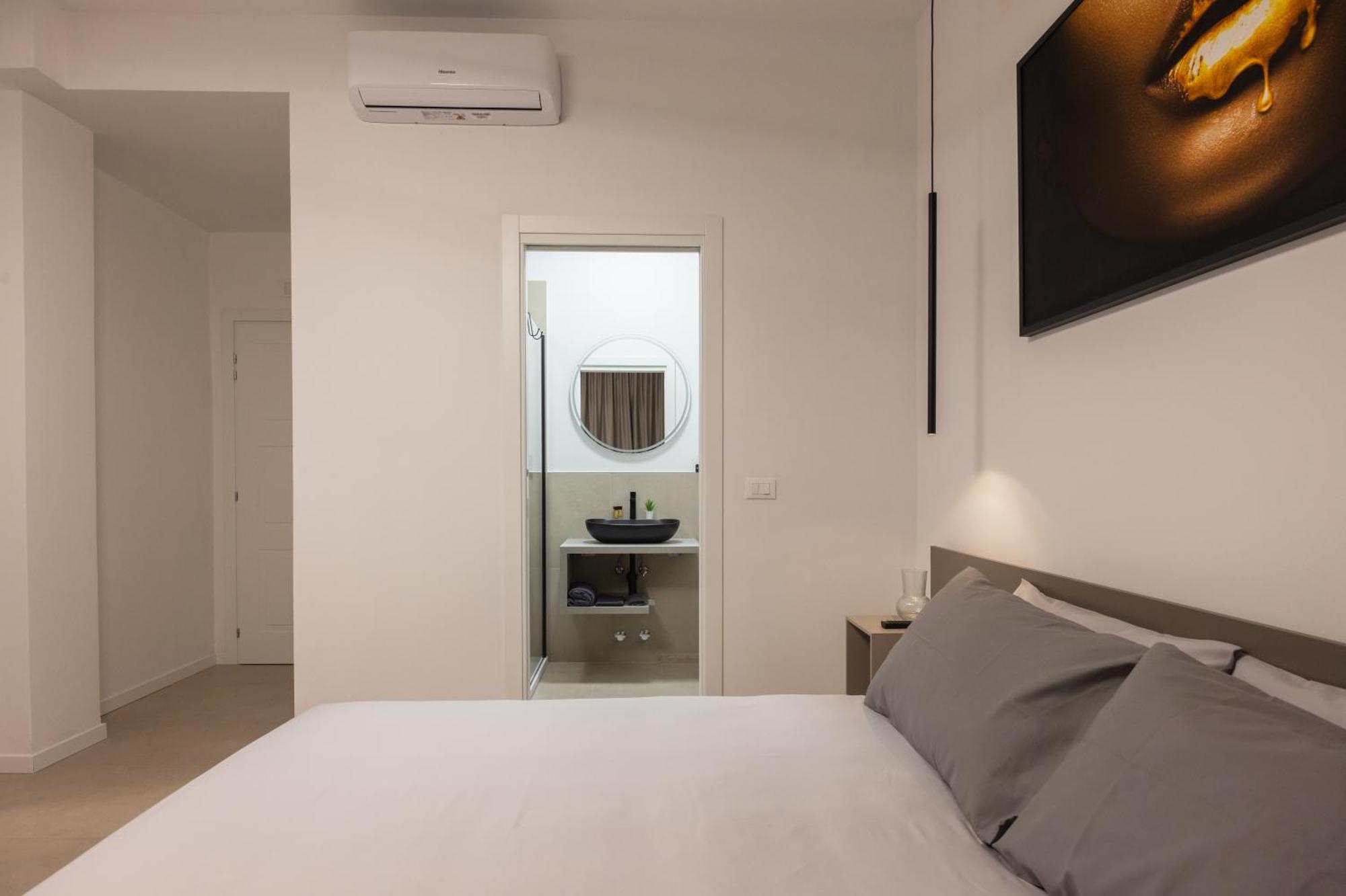 בולוניה Luxury Station Suite מראה חיצוני תמונה