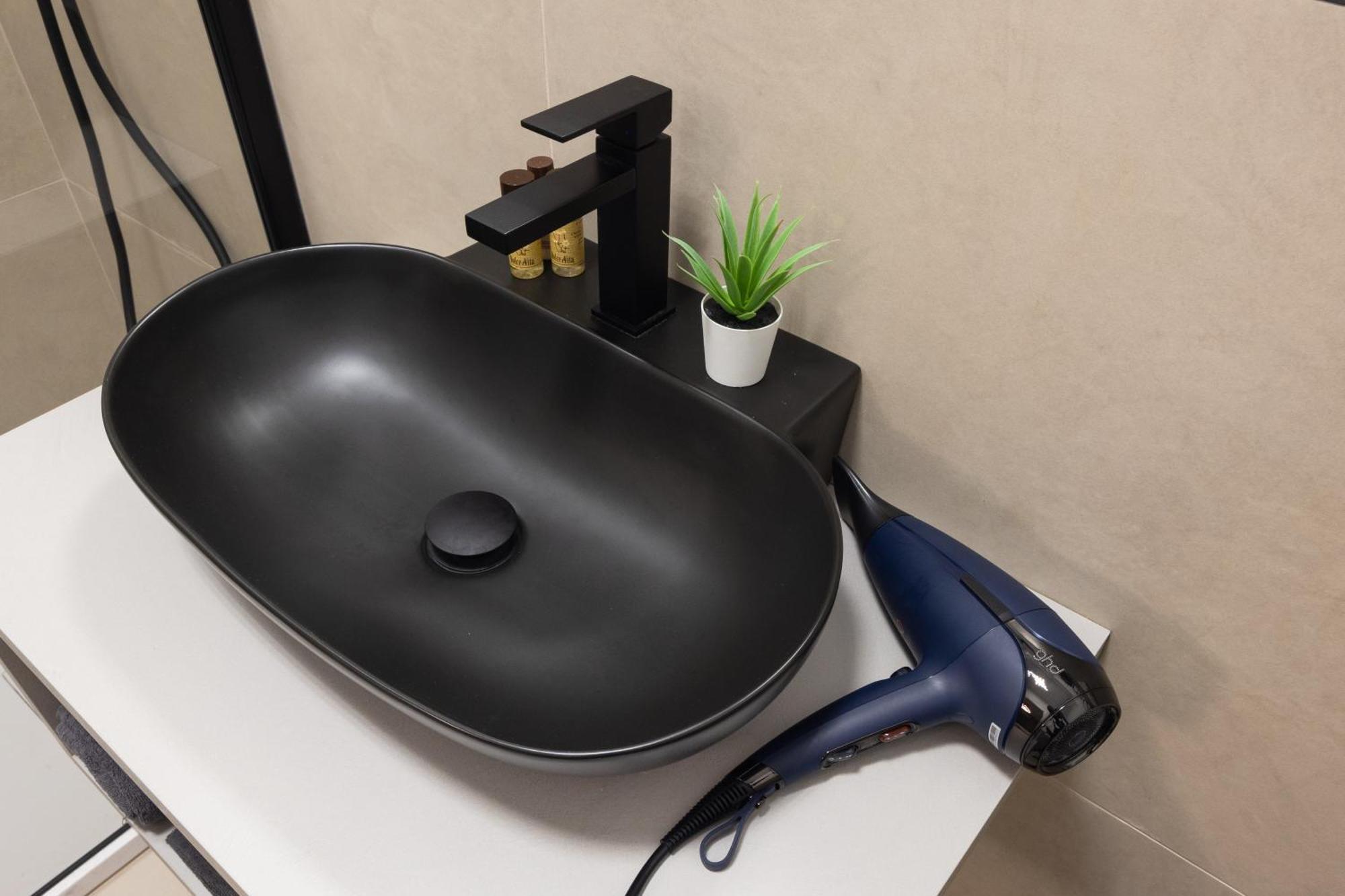 בולוניה Luxury Station Suite מראה חיצוני תמונה
