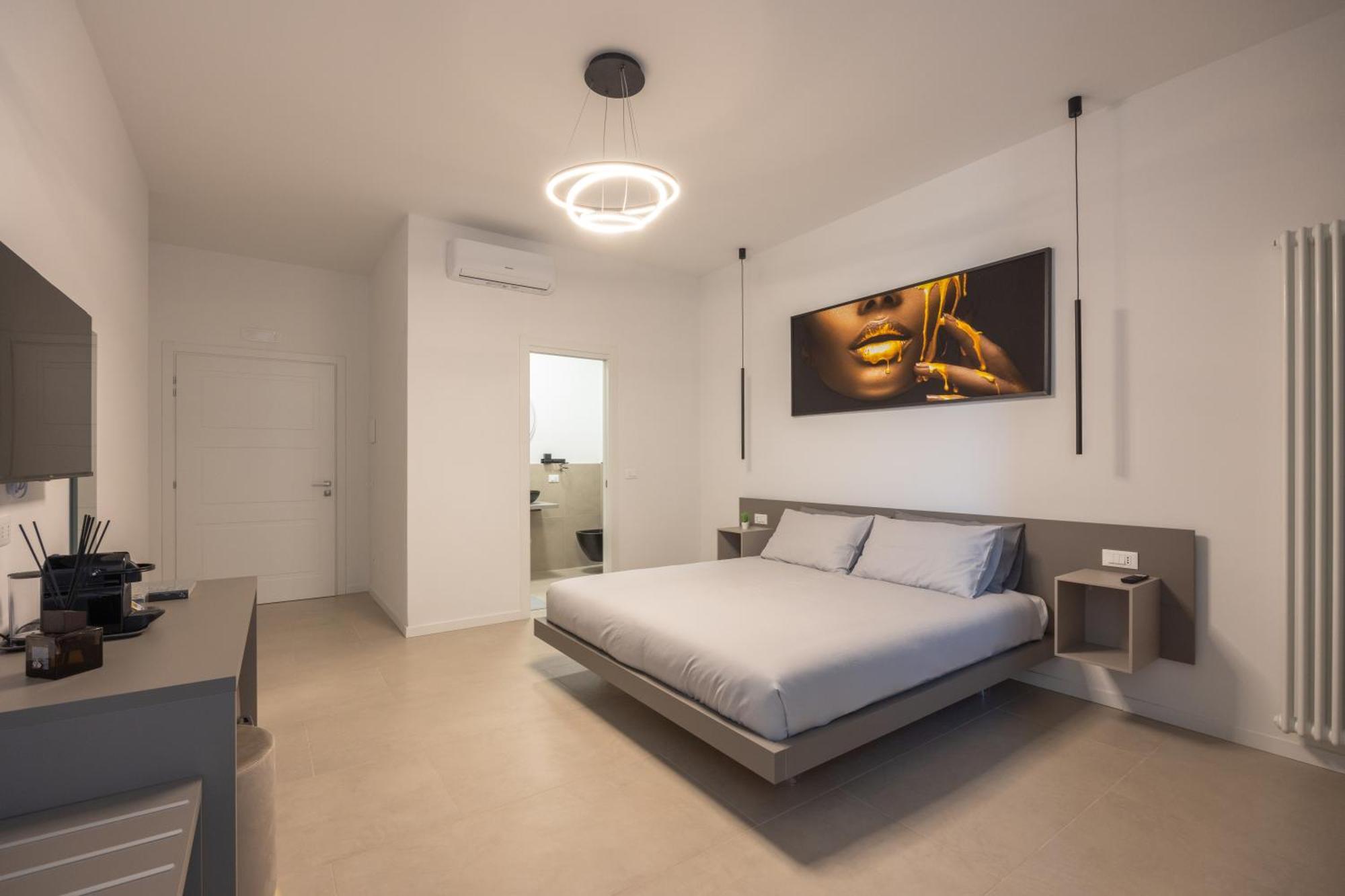 בולוניה Luxury Station Suite מראה חיצוני תמונה