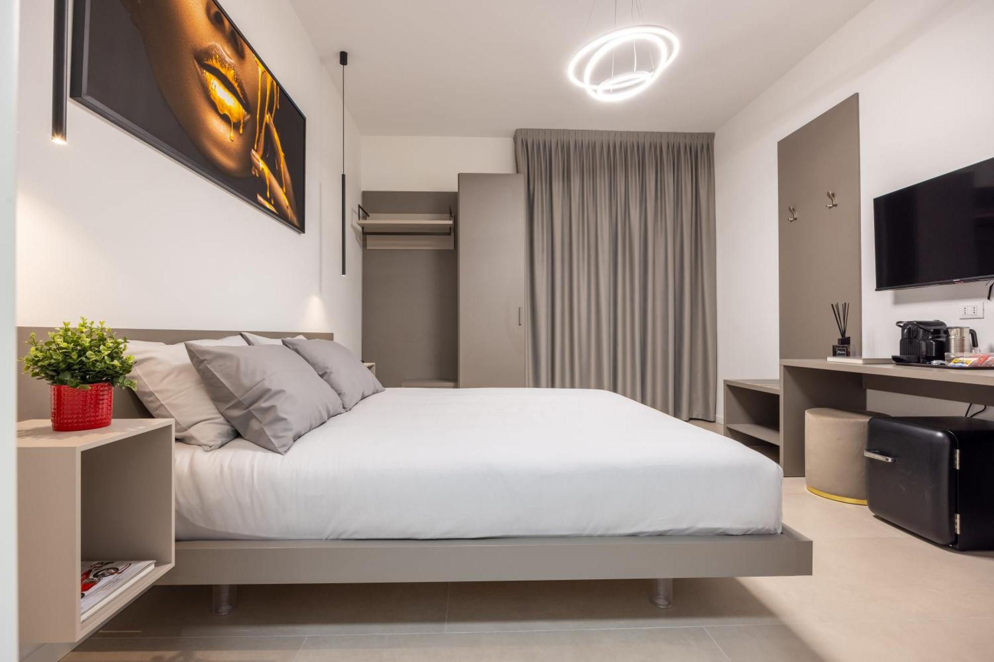 בולוניה Luxury Station Suite מראה חיצוני תמונה