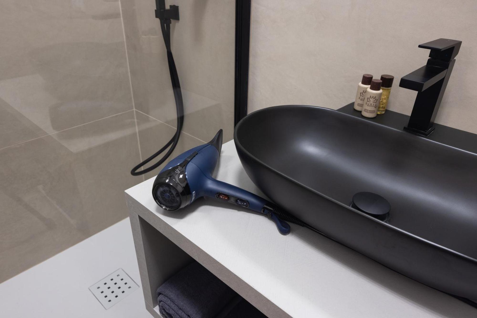 בולוניה Luxury Station Suite מראה חיצוני תמונה